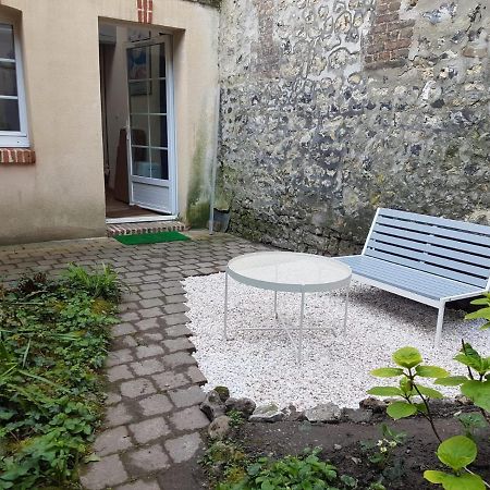 La Cabane Du Petit Matelot Honfleur Exteriör bild