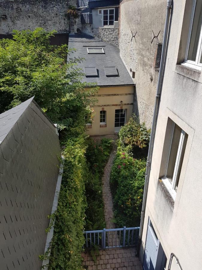 La Cabane Du Petit Matelot Honfleur Exteriör bild