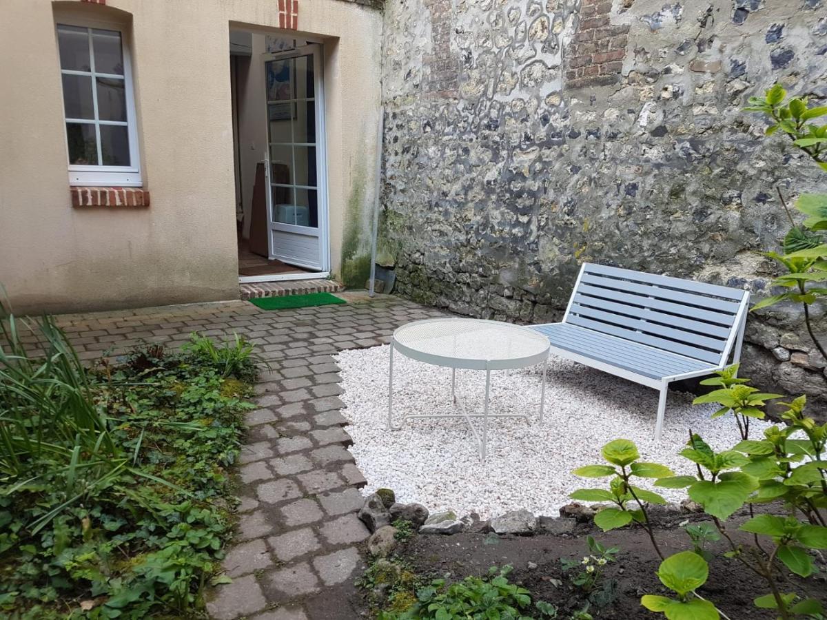La Cabane Du Petit Matelot Honfleur Exteriör bild